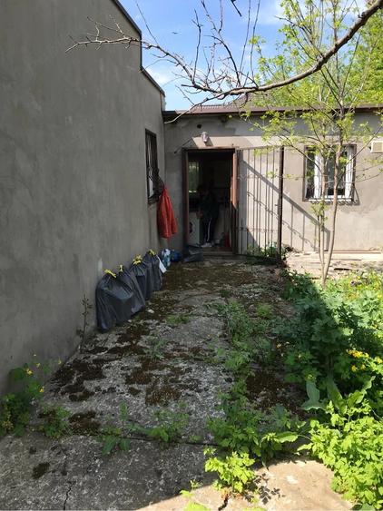 Casă cu Canalizare în Central