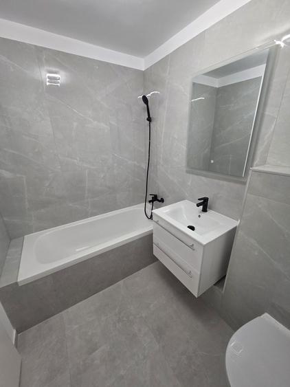 Apartament cu 2 camere decomandat în Crângași