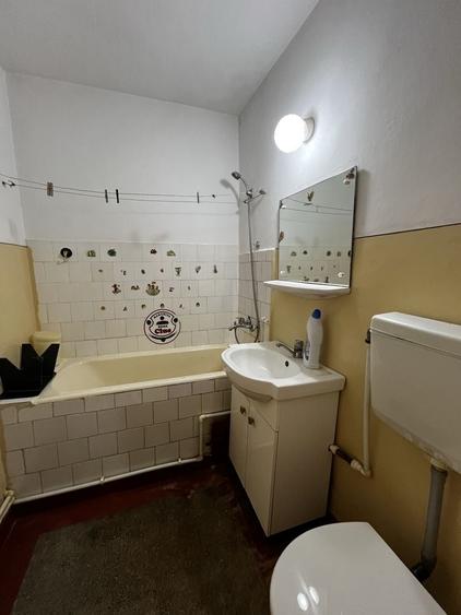 Apartament cu 2 camere semidecomandat în Calea Galați