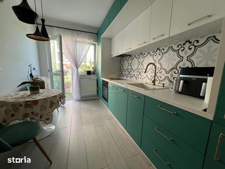 Apartament cu 3 camere decomandat în Central