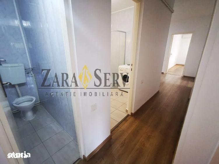 Apartament cu 4 camere decomandat în Democrației