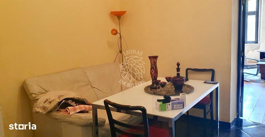 Casă cu 5 camere cu Teren 374 Mp în Ultracentral