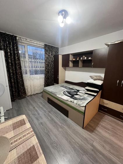 Garsonieră în Micro 19