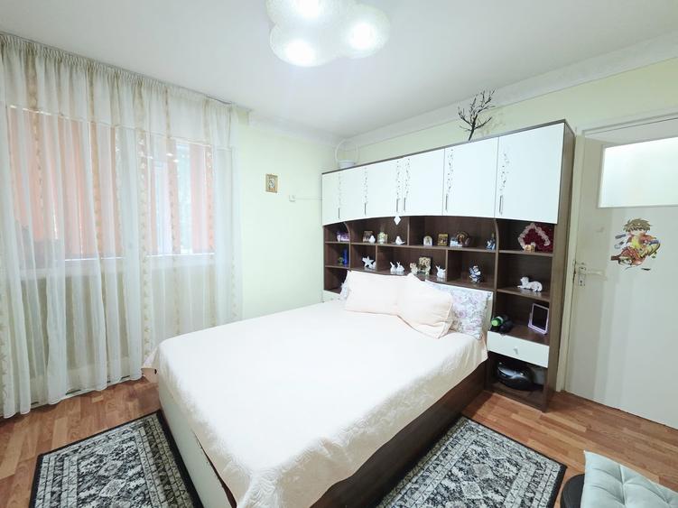 Apartament cu 3 camere semidecomandat în Țiglina 3