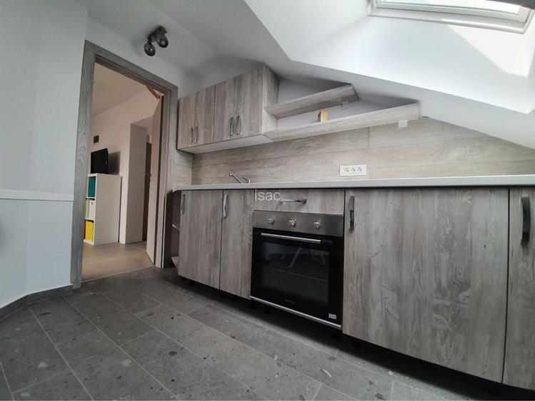 Apartament o camera de inchiriat in Dumbravita mansarda
