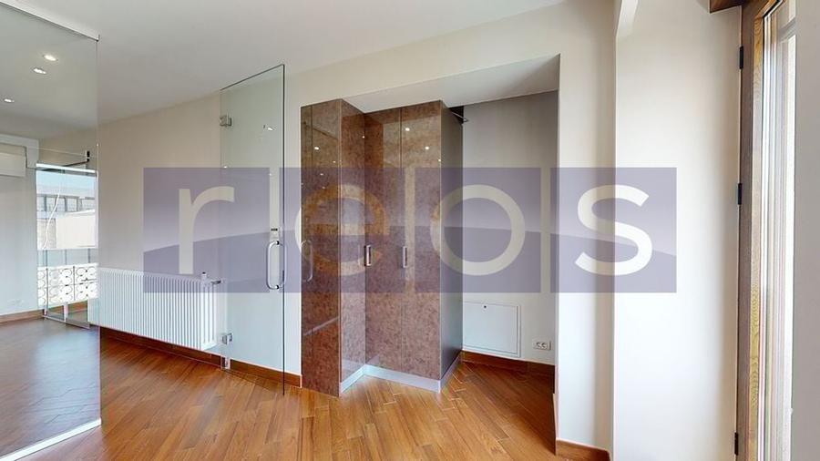Apartament cu 3 camere decomandat în Beller