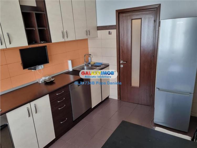 Apartament cu 3 camere decomandat, mobilat în Pantelimon