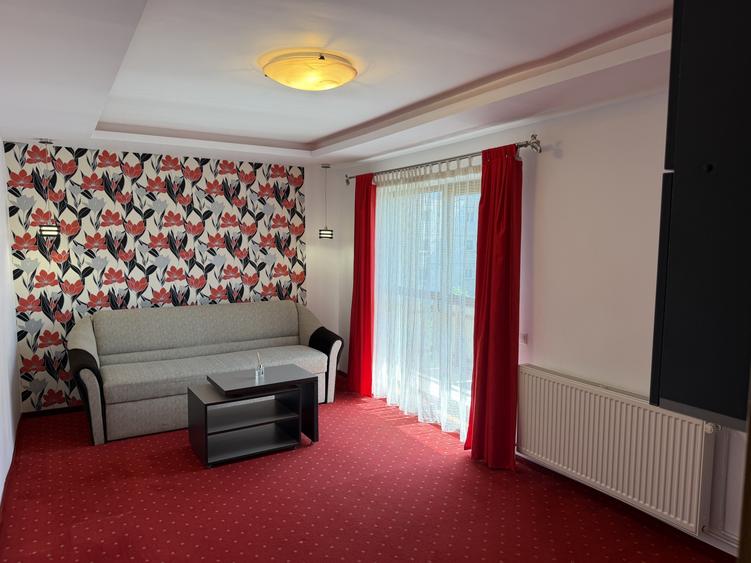 Apartament cu 2 camere decomandat, mobilat în Valea Aurie