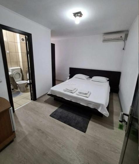 Casă individuală cu 9 camere cu Canalizare în Mamaia-Sat