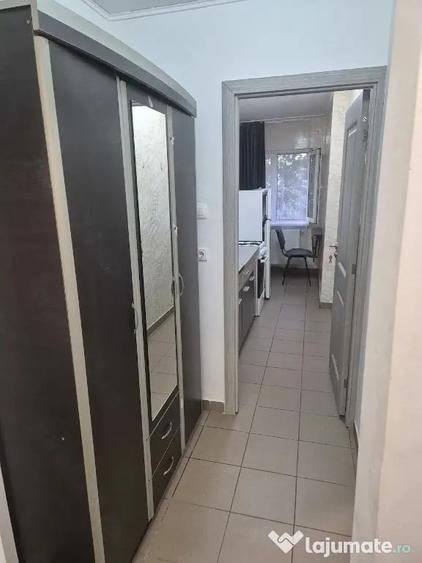 Garsonieră decomandată în Giurgiului