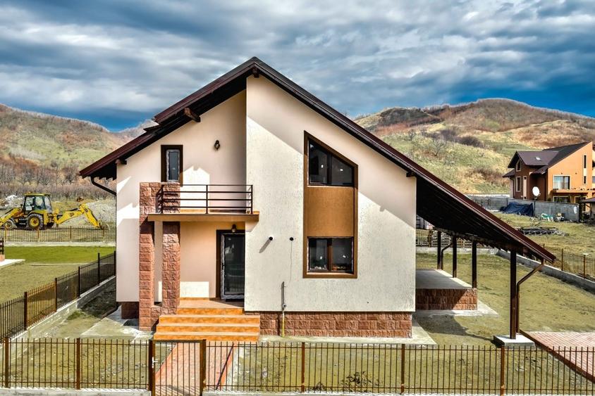 Casă individuală cu 4 camere cu Teren 600 Mp în Nord-Vest