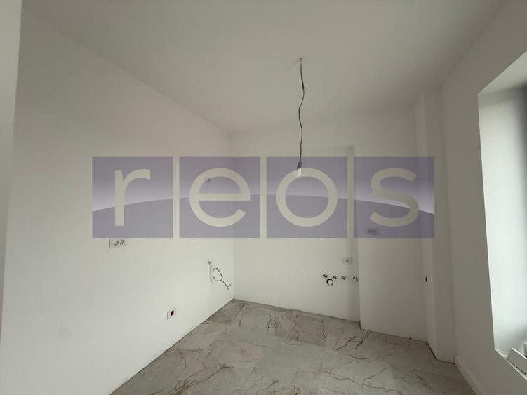 Apartament cu 2 camere semidecomandat în Sisești