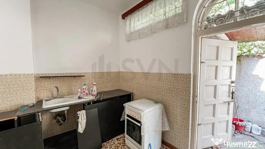 Casă cu 5 camere cu Teren 204 Mp în Floreasca