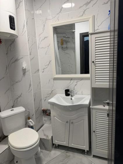 Apartament cu 3 camere decomandat, mobilat în Tineretului