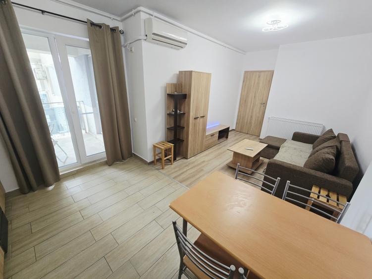 Apartament cu 2 camere decomandat în Păcii