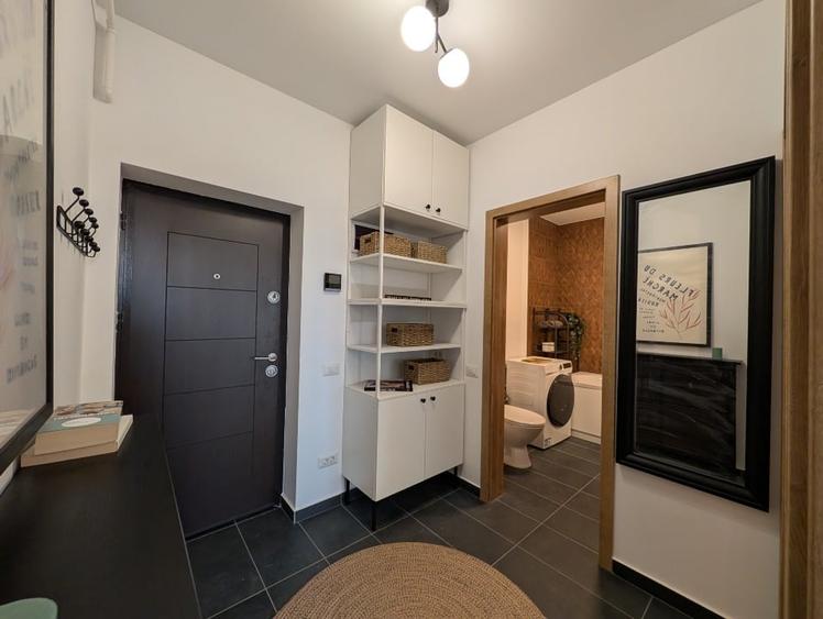 Apartament cu 2 camere semidecomandat, mobilat în Berceni