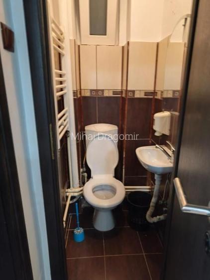 Apartament 3 camere de vânzare – Căderea Bastiliei