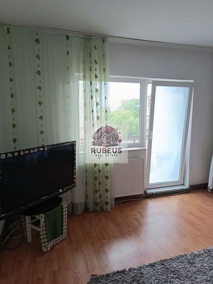 Apartament cu 3 camere decomandat, mobilat în Crihala