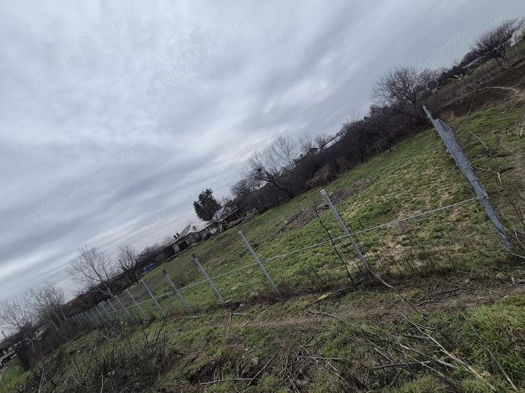 Teren de 1486 mp, în Pruni