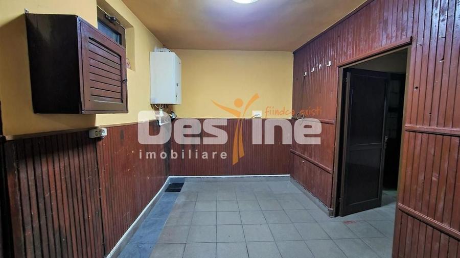 Spațiu comercial, de 320 mp, în Săvinești