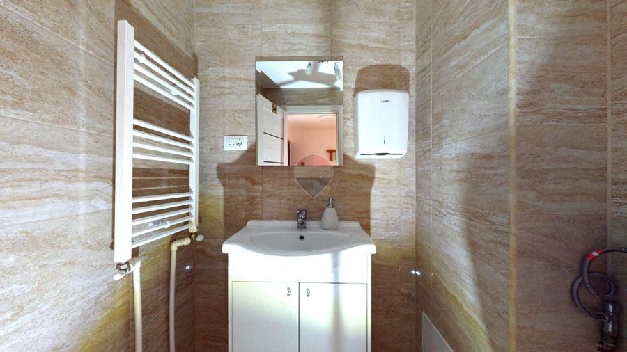 Apartament cu 2 camere decomandat în Calea București