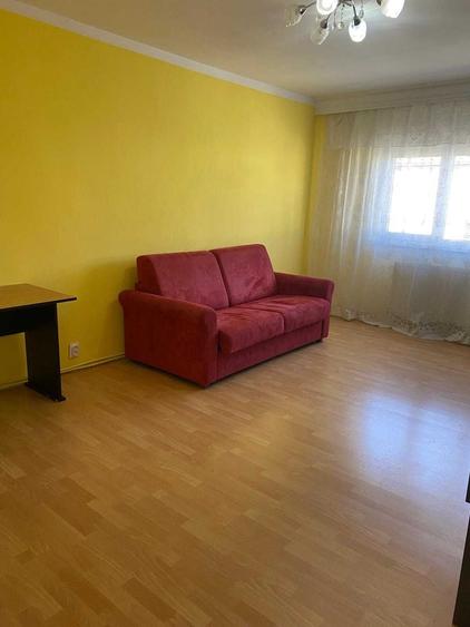 Apartament cu 2 camere decomandat în Ștrand