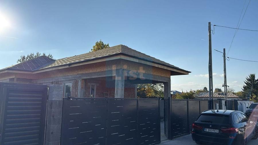 Casă cu 3 camere cu Canalizare în Central