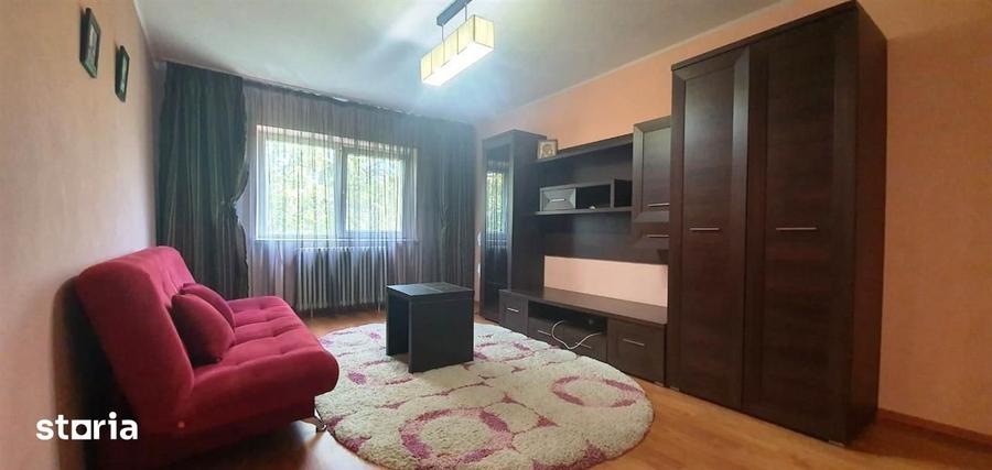 Apartament cu 3 camere decomandat, mobilat în Cug