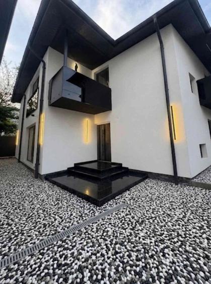 Casă cu Teren 180 Mp în Tineretului