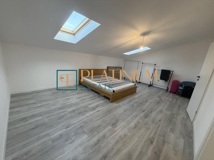 Duplex cu 4 camere cu Canalizare în Plopi