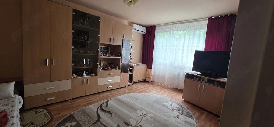 Apartament cu 2 camere decomandat în Giurgiului