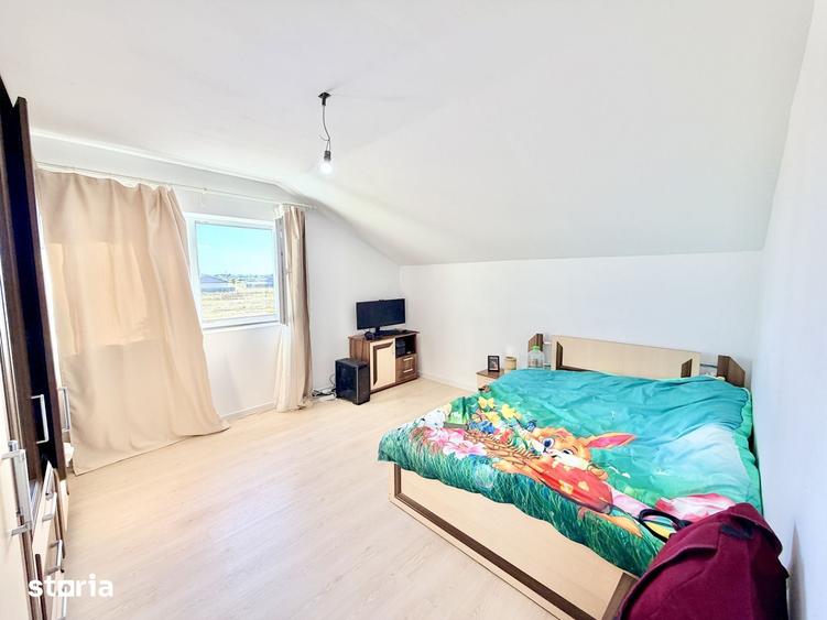 Duplex cu 3 camere | interior la rosu | 86.7 mp utili | Mosnita Veche - 16