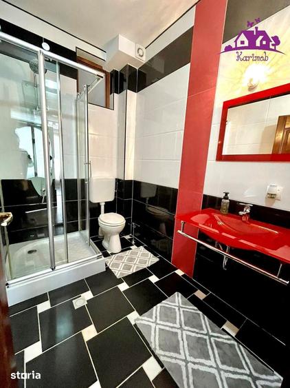 Casă cu 7 camere cu Teren 600 Mp în Sânmartin