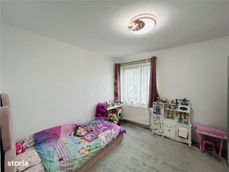 Apartament cu 3 camere în Șelimbăr