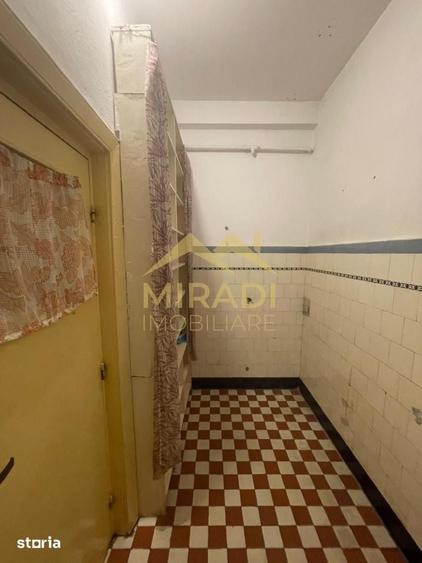Apartament cu 4 camere în Aviatorilor