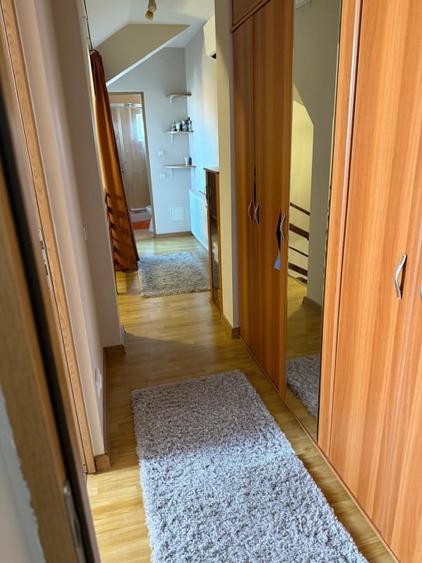 Apartament cu 4 camere decomandat, mobilat în Sărari