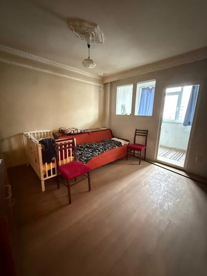 Apartament cu 3 camere decomandat în Micro 20