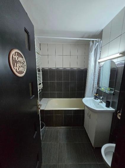 Apartament cu 2 camere decomandat în Lipovei