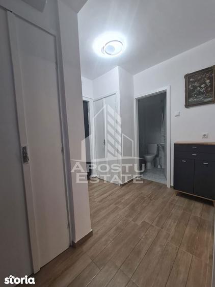 Apartament cu 2 camere, mobilat în Soarelui