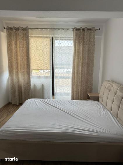 Apartament cu 3 camere decomandat, mobilat în Baza 3