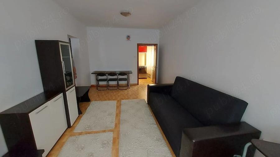 Apartament cu 2 camere decomandat în Far