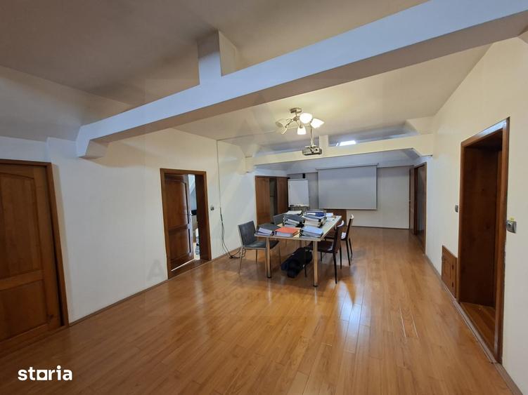 Spatiu birouri casa individuala curte proprie 9 birouri Selimbar - 6