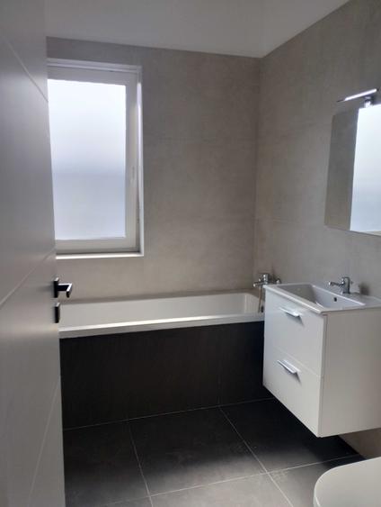 Apartament cu 2 camere decomandat în Neptun