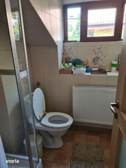 Casă cu 5 camere cu Teren 350 Mp în Central