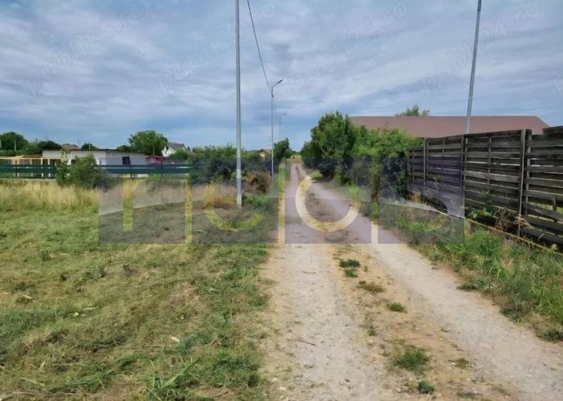Teren Construcții de 972 mp, în Tânganu