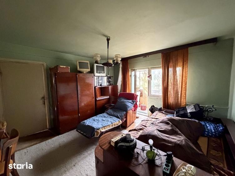 Apartament cu 2 camere semidecomandat în Est