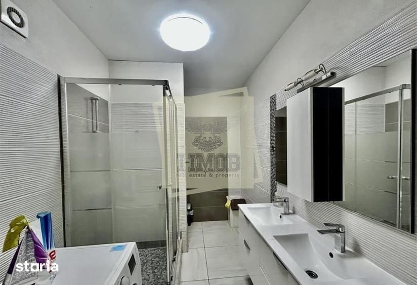 Casă cu 8 camere cu Teren 373 Mp în Lazaret