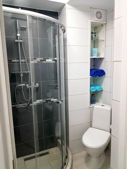 Garsonieră decomandată în Central