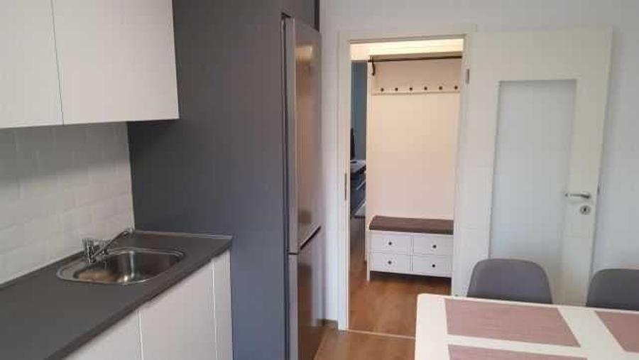 Apartament cu 4 camere decomandat în Bucovina