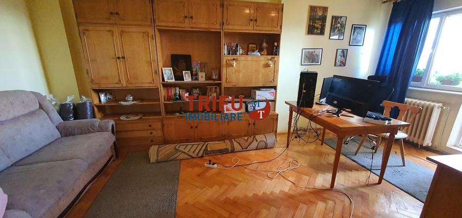 Apartament, 3 camere, 2 balcoane inchise, decomandat - 2